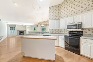 4481 Oak View Dr, Sarasota, FL 34232 - Photo 18