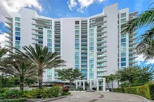 401 Quay Commons, Sarasota, FL 34236 - Photo 2