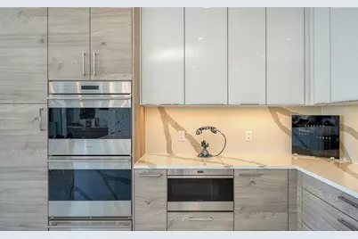 401 Quay Commons #805, Sarasota, FL 34236 - Photo 22