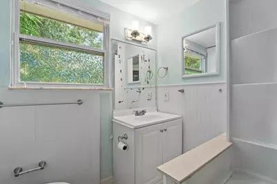 4225 Swift Road, Sarasota, FL 34231 - Photo 12