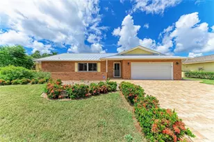 212 68th St NW, Bradenton, FL 34209 - Photo 1