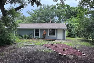 2313 52nd Ave E, Bradenton, FL 34203 - Photo 1