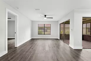 5014 Barrington Cir, Sarasota, FL 34234 - Photo 6