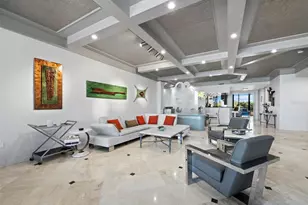 415 L Ambiance Dr, Longboat Key, FL 34228 - Photo 10