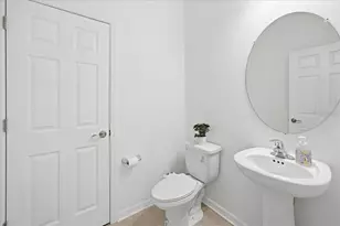 1872 Stern Ln, Sarasota, FL 34240 - Photo 20