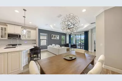 6423 Positano Court, Sarasota, FL 34243 - Photo 16