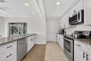 567 Bird Key Dr, Sarasota, FL 34236 - Photo 18