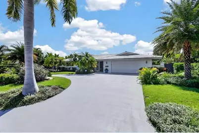 567 Bird Key Drive, Sarasota, FL 34236 - Photo 2