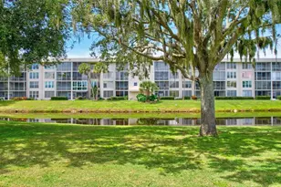 7461 W Country Club Dr N, Sarasota, FL 34243 - Photo 60