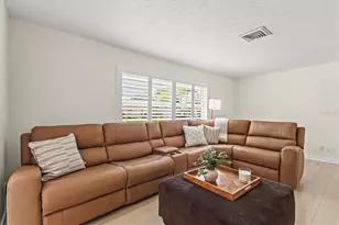 2923 Concord St, Sarasota, FL 34231 - Photo 18
