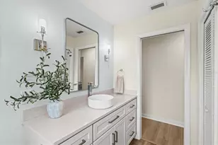 2923 Concord St, Sarasota, FL 34231 - Photo 36