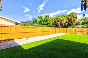 2923 Concord St, Sarasota, FL 34231 - Photo 52