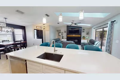 2461 Gold Oak Court E, Sarasota, FL 34232 - Photo 6
