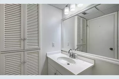 200 The Esplanade  N #B22, Venice, FL 34285 - Photo 12