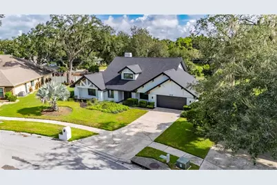 104 Barrington Drive, Brandon, FL 33511 - Photo 2