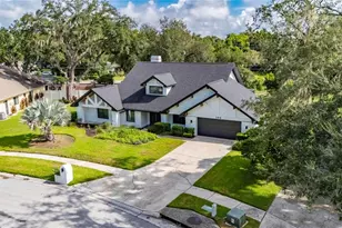 104 Barrington Dr, Brandon, FL 33511 - Photo 2