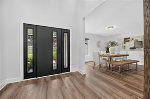 104 Barrington Dr, Brandon, FL 33511 - Photo 6