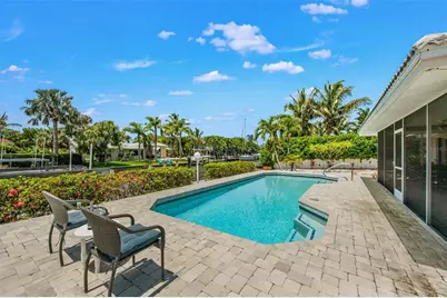 614 Gladstone Lane, Bradenton Beach, FL 34217 - Photo 12