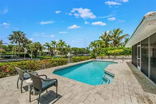614 Gladstone Ln, Bradenton Beach, FL 34217 - Photo 12