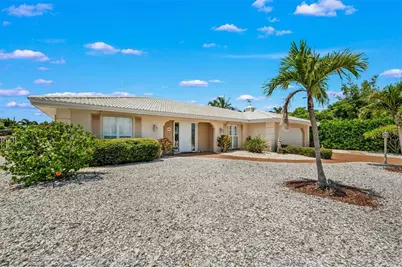 614 Gladstone Lane, Bradenton Beach, FL 34217 - Photo 2