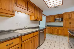 605 Barnes Pkwy, Nokomis, FL 34275 - Photo 14