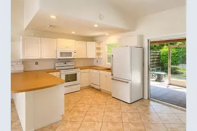 5731 Westwind Lane, Sarasota, FL 34231 - Photo 4