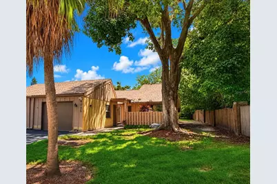 5731 Westwind Lane, Sarasota, FL 34231 - Photo 2