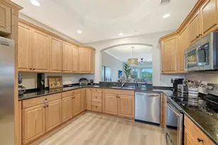 5122 Manorwood Dr, Sarasota, FL 34235 - Photo 24