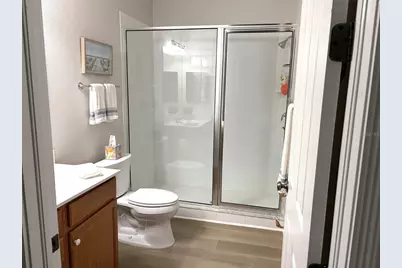 5122 Manorwood Drive #4B, Sarasota, FL 34235 - Photo 16