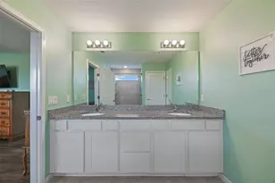 1007 Golden Shiner Ave, Ruskin, FL 33570 - Photo 38