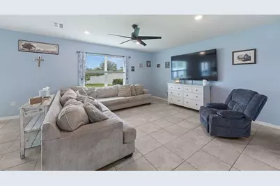 1007 Golden Shiner Avenue, Ruskin, FL 33570 - Photo 10