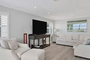 226 Golden Gate Point, Sarasota, FL 34236 - Photo 28