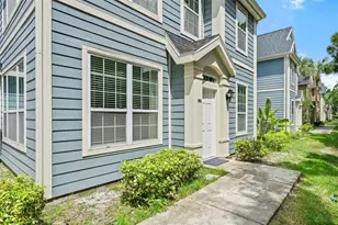 5561 Rosehill Rd, Sarasota, FL 34233 - Photo 1