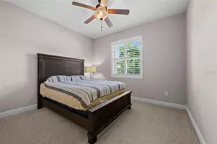 8212 36th St E, Sarasota, FL 34243 - Photo 28