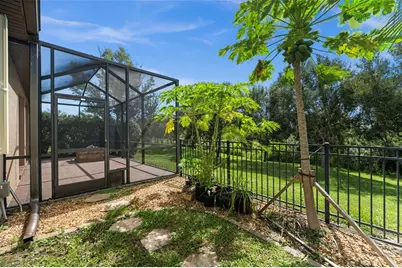 8212 36th Street E, Sarasota, FL 34243 - Photo 34