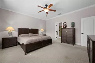 8212 36th St E, Sarasota, FL 34243 - Photo 18