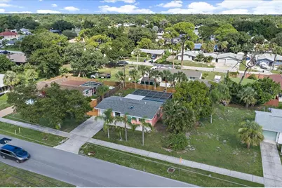 270 W Seminole Drive, Venice, FL 34293 - Photo 22