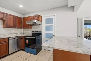 318 Barlow Ave, Sarasota, FL 34232 - Photo 8