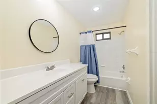 2004 Wood Hollow Pl, Sarasota, FL 34235 - Photo 30