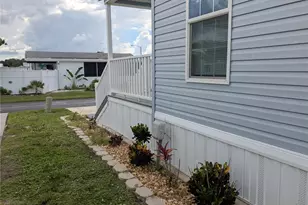 10354 Smooth Water Dr, Hudson, FL 34667 - Photo 28