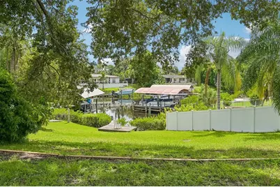 6701 3rd Street W, Bradenton, FL 34207 - Photo 8