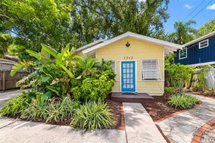 1712 Siesta Dr, Sarasota, FL 34239 - Photo 2
