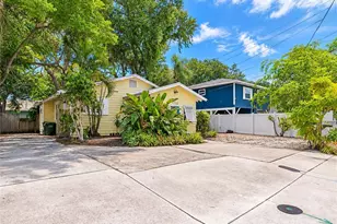 1712 Siesta Dr, Sarasota, FL 34239 - Photo 1