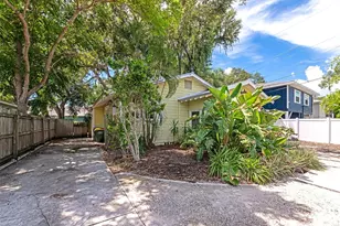 1712 Siesta Dr, Sarasota, FL 34239 - Photo 20