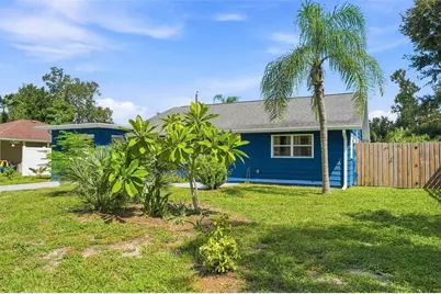 2667 Cheryle Lane, Sarasota, FL 34237 - Photo 2