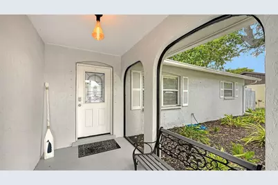 5338 Foxwood Drive, Sarasota, FL 34232 - Photo 2