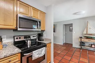 5338 Foxwood Dr, Sarasota, FL 34232 - Photo 8