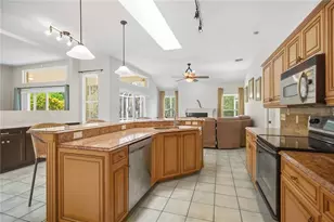 5631 Bent Oak Dr, Sarasota, FL 34232 - Photo 22