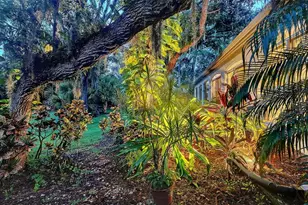 3477 Hadfield Greene, Sarasota, FL 34235 - Photo 6