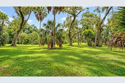 3477 Hadfield Greene #2, Sarasota, FL 34235 - Photo 14